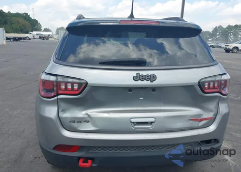 2020 Jeep Compass Trailhawk 4X4 z USA, uszkodzony, nr VIN 3C4NJDDB1LT208188